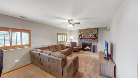 24121 Primrose Cir, Plainfield, IL 60585 photo 9