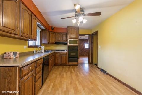 12 N262 Westview St, Elgin, IL 60124 photo 4