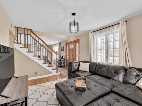 905 E Maple St, Lombard, IL 60148 photo 4