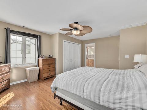 905 E Maple St, Lombard, IL 60148 photo 17