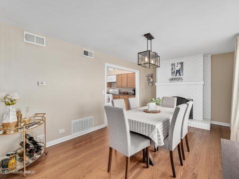 905 E Maple St, Lombard, IL 60148 photo 10