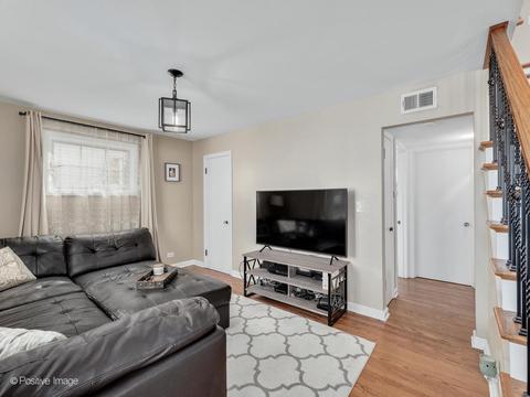 905 E Maple St, Lombard, IL 60148 photo 6
