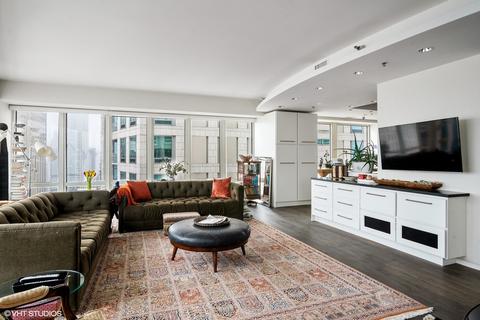 57 E Delaware Pl #3502, Chicago, IL 60611 photo 4