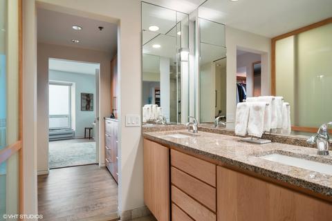 57 E Delaware Pl #3502, Chicago, IL 60611 photo 20