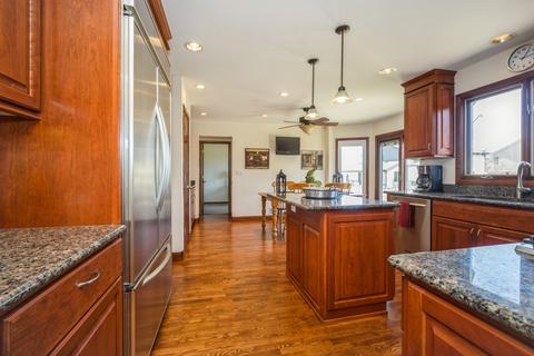 1013 Elmdale Rd, Glenview, IL 60025 photo 10