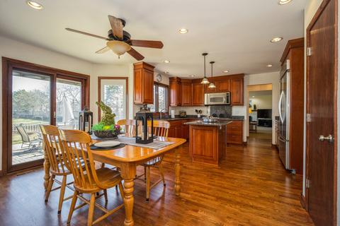 1013 Elmdale Rd, Glenview, IL 60025 photo 8