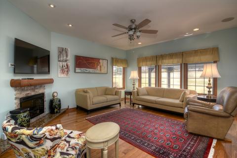 2013 Stone Dr, Mchenry, IL 60051 photo 17