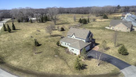 2013 Stone Dr, Mchenry, IL 60051 photo 5