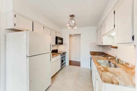90 Franklin Pl #108, Lake Forest, IL 60045 photo 8