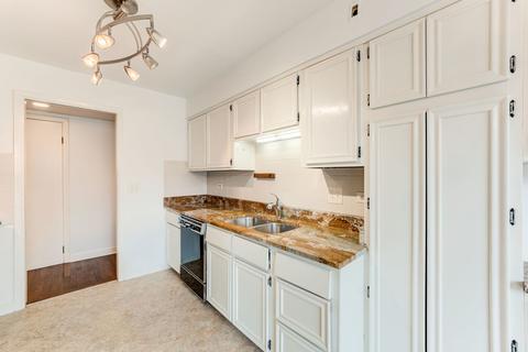 90 Franklin Pl #108, Lake Forest, IL 60045 photo 9