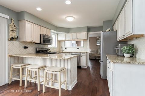 2764 Olympic Ct, Aurora, IL 60503 photo 5