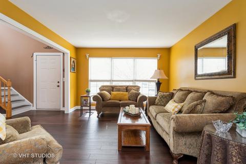 2764 Olympic Ct, Aurora, IL 60503 photo 3
