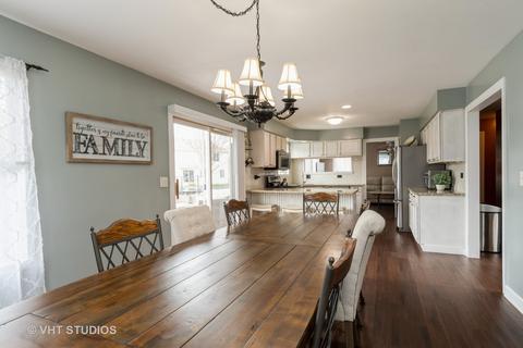 2764 Olympic Ct, Aurora, IL 60503 photo 8