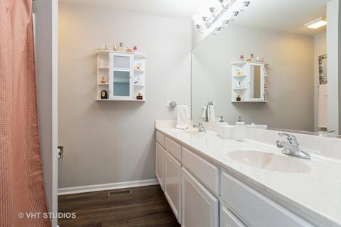 2764 Olympic Ct, Aurora, IL 60503 photo 14