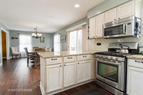 2764 Olympic Ct, Aurora, IL 60503 photo 6