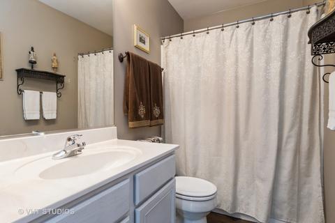 2764 Olympic Ct, Aurora, IL 60503 photo 18