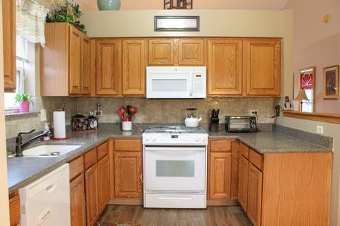 2014 Arbor Falls Dr, Plainfield, IL 60586 photo 5