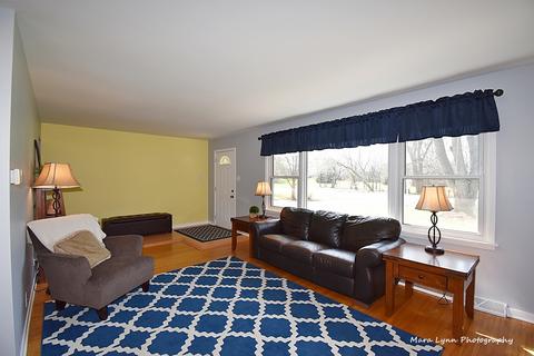 784 Foster Ave, Bartlett, IL 60103 photo 5