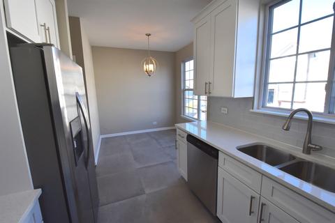 2317 Hudson Cir, Aurora, IL 60502 photo 8