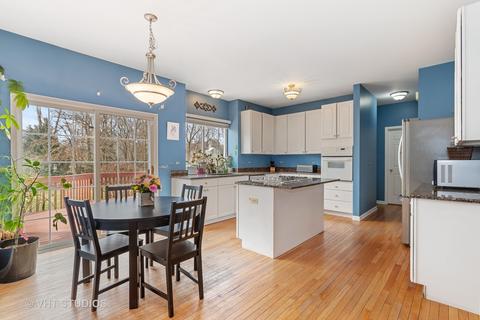 808 Ravinia Dr E, Gurnee, IL 60031 photo 3