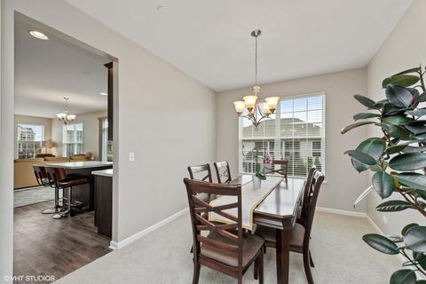 1758 Prospect Dr, Hoffman Estates, IL 60192 photo 6