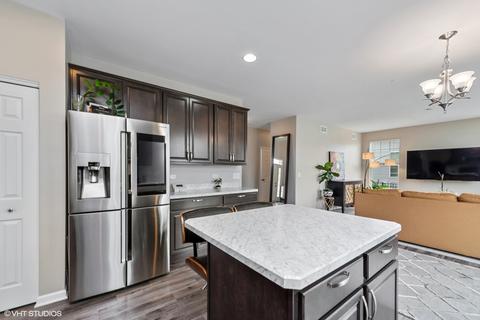 1758 Prospect Dr, Hoffman Estates, IL 60192 photo 10