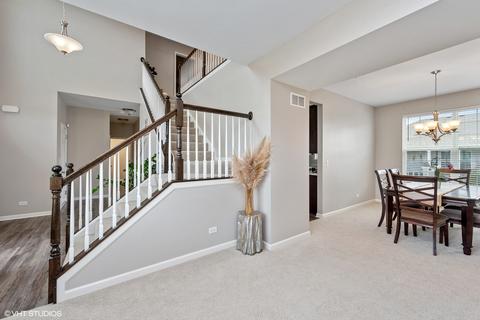 1758 Prospect Dr, Hoffman Estates, IL 60192 photo 5