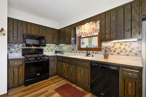 1701 Coolidge Ave, Wheaton, IL 60189 photo 9