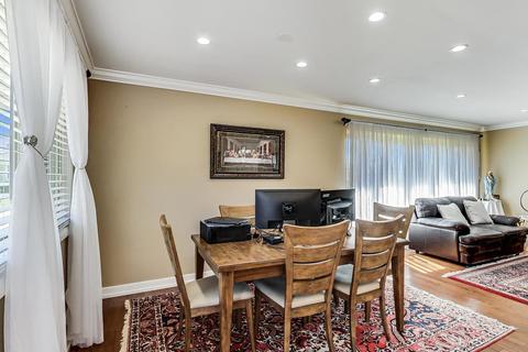8430 W Roseview Dr, Niles, IL 60714 photo 8