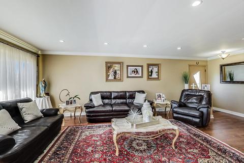 8430 W Roseview Dr, Niles, IL 60714 photo 6
