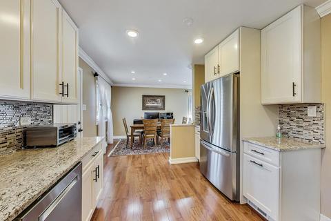 8430 W Roseview Dr, Niles, IL 60714 photo 10
