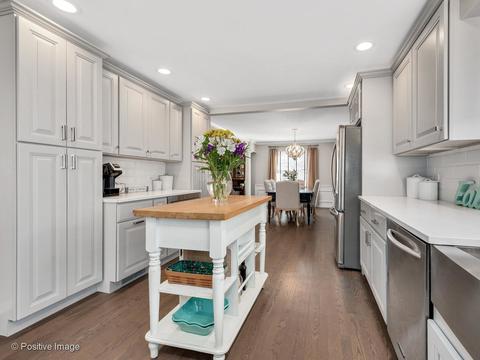 2 S476 Arrowhead Dr, Wheaton, IL 60189 photo 7