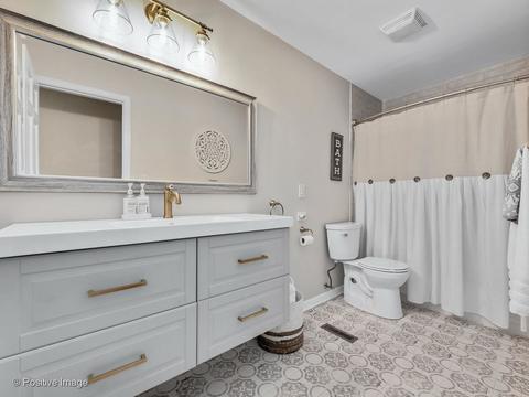 2 S476 Arrowhead Dr, Wheaton, IL 60189 photo 24