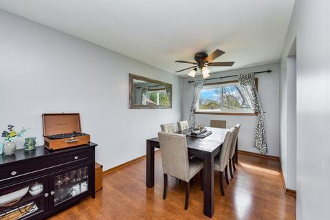1610 Wilson Ave, Wheaton, IL 60189 photo 4
