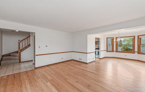 1310 Charles Ave, Algonquin, IL 60102 photo 2