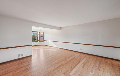 1310 Charles Ave, Algonquin, IL 60102 photo 3