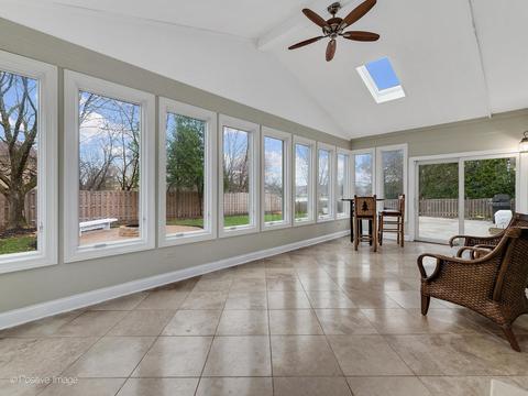 76 Danada Dr, Wheaton, IL 60189 photo 9