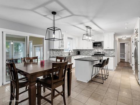 76 Danada Dr, Wheaton, IL 60189 photo 5