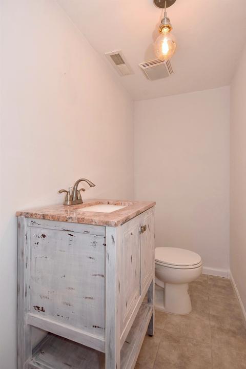 805 Ruth Dr, Elgin, IL 60123 photo 33