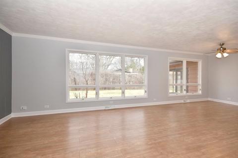 805 Ruth Dr, Elgin, IL 60123 photo 13