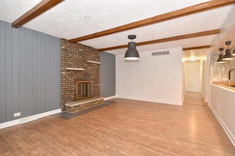 805 Ruth Dr, Elgin, IL 60123 photo 10