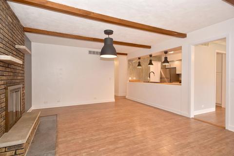 805 Ruth Dr, Elgin, IL 60123 photo 9