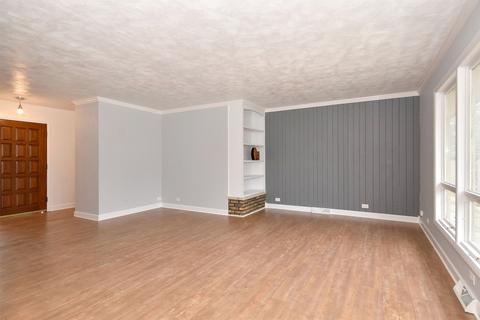 805 Ruth Dr, Elgin, IL 60123 photo 15