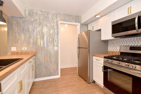 805 Ruth Dr, Elgin, IL 60123 photo 7