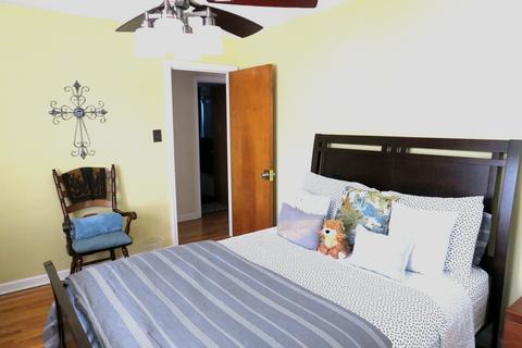 1648 E 74th Pl, Chicago, IL 60649 photo 15
