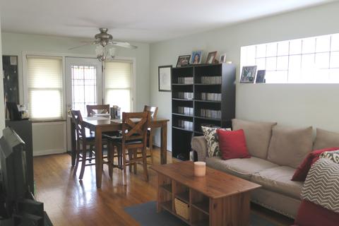 1648 E 74th Pl, Chicago, IL 60649 photo 3