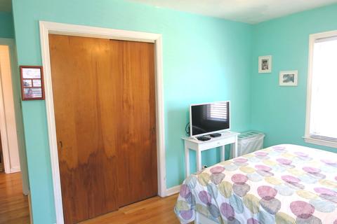 1648 E 74th Pl, Chicago, IL 60649 photo 18