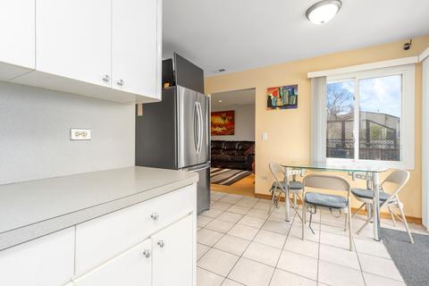 526 Surf Ct, Wheeling, IL 60090 photo 10