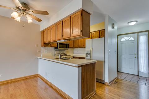 506 Nicole Dr #C, Bartlett, IL 60103 photo 3