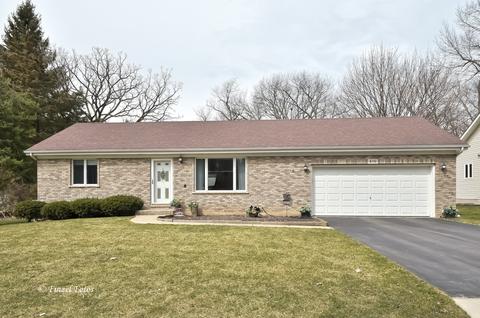 610 Cherokee Rd, Algonquin, IL 60102 photo 1
